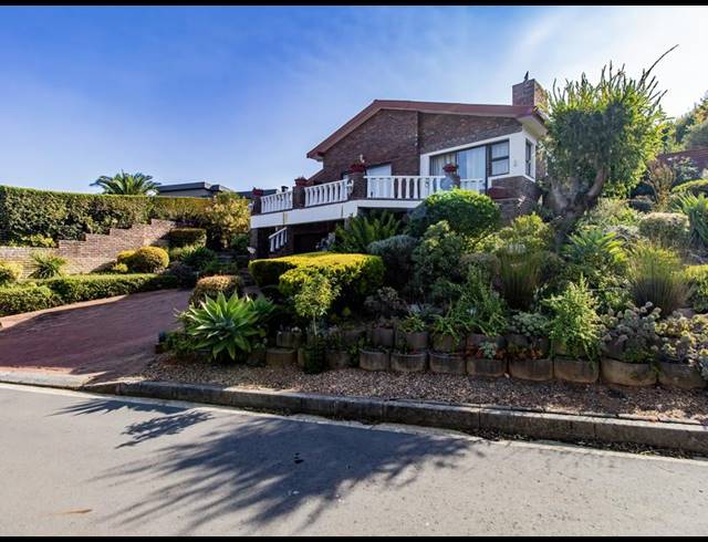 3 BEDROOM HOUSE FOR SALE IN MONTCLAIR
